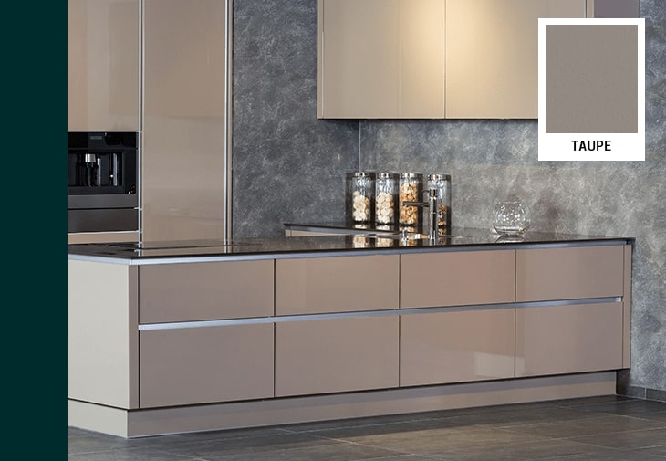 Idée déco cuisine : peindre sa cuisine en taupe